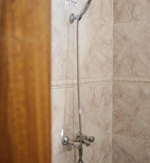 Standard Neljän Hengen Huone, Sigrum Hostel