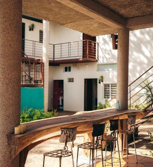 キングサイドベッドのスタンダードワンルーム, Nuiya Hoteles Centro