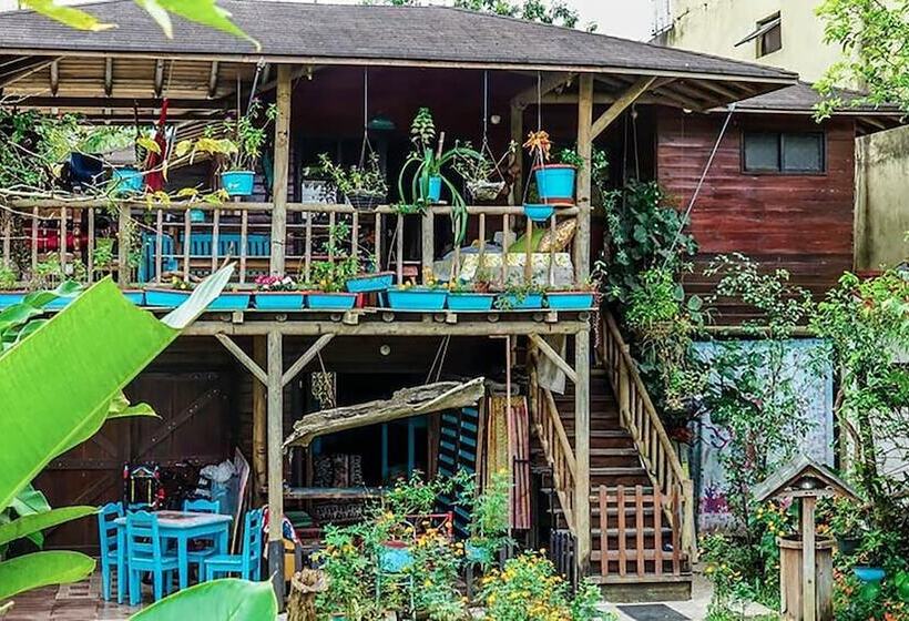 غرفة قياسية, Wood House Hostel