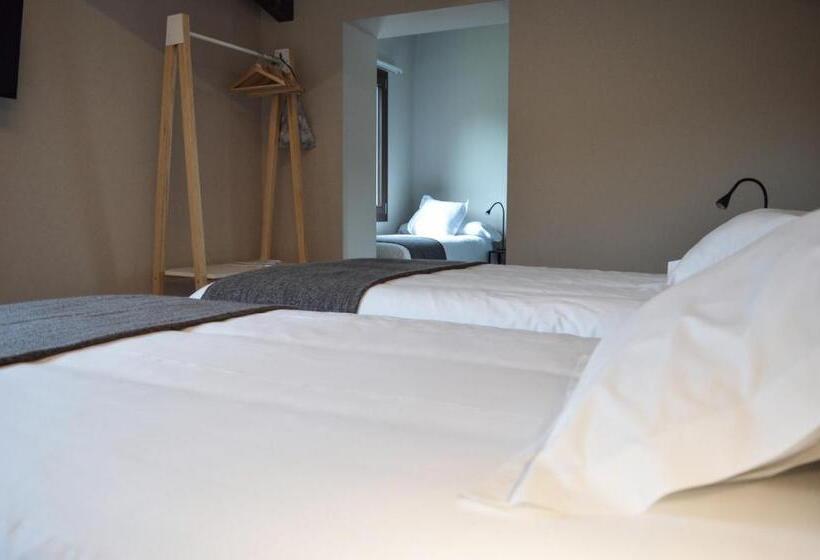 Четырехместный Номер Стандарт, Els Avets