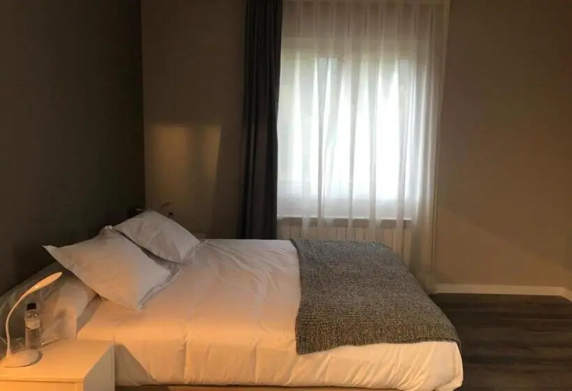 Deluxe Zimmer mit Balkon, Els Avets