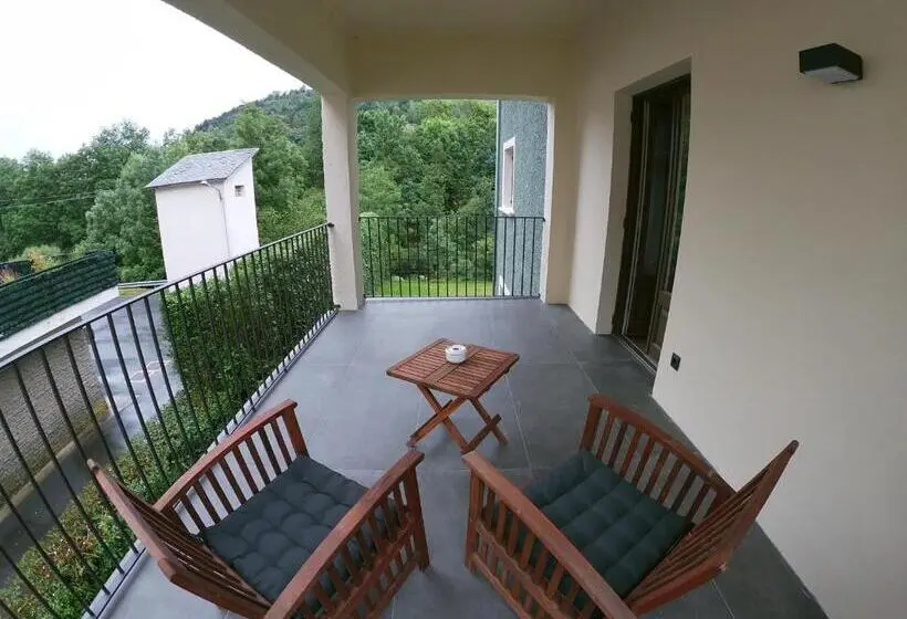 Deluxe Zimmer mit Balkon, Els Avets