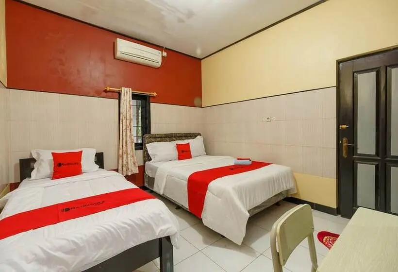 ファミリールーム, Reddoorz Syariah Near Ciledug Station