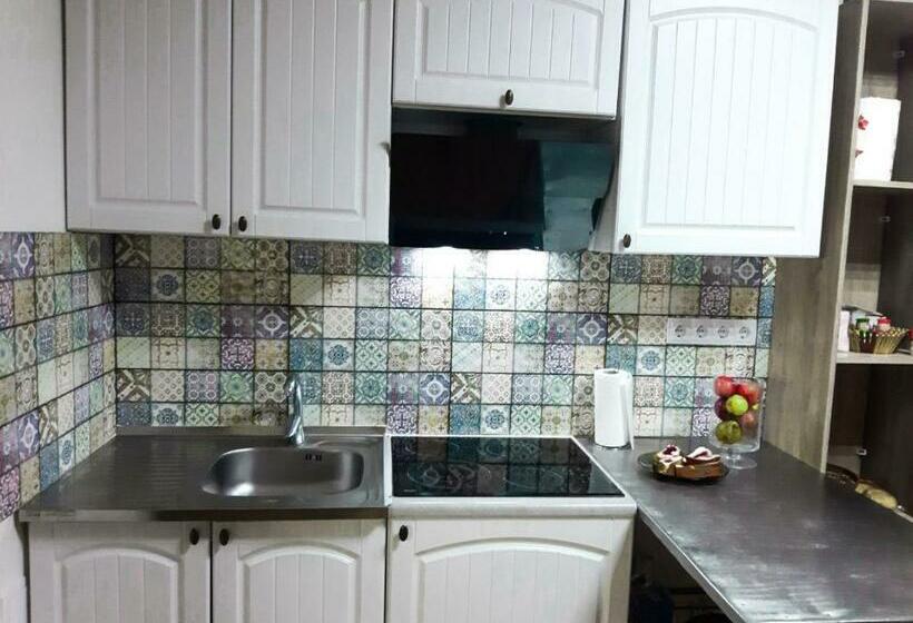 Кровать в Общей Комнате, отель Swallow House