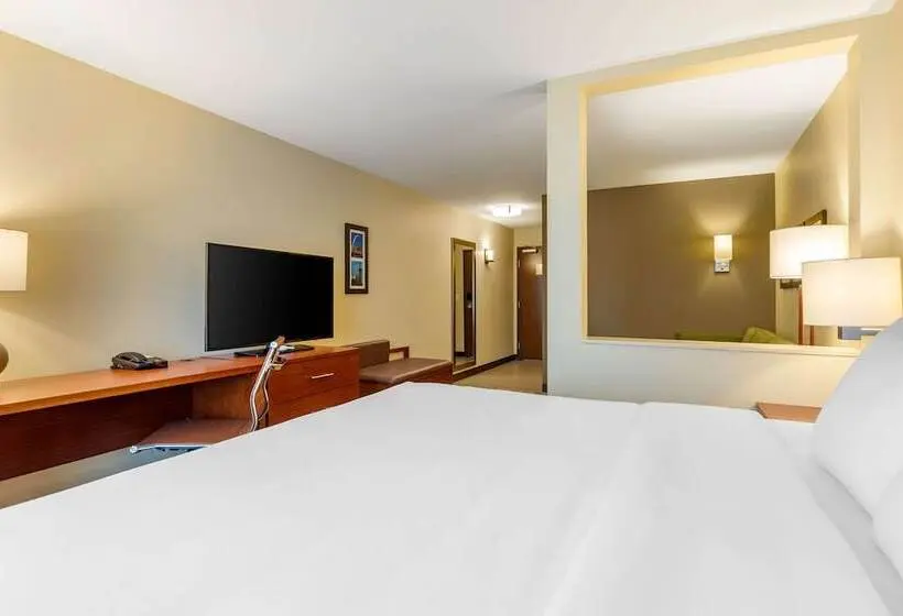 スイート, Comfort Inn & Suites West Des Moines