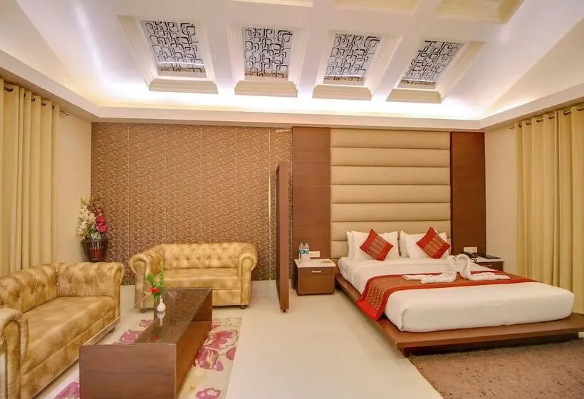 デラックスルーム, Maulik Mansion Resort