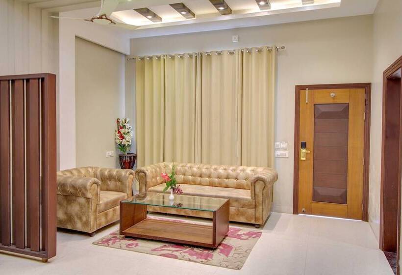 חדר דלוקס, Maulik Mansion Resort