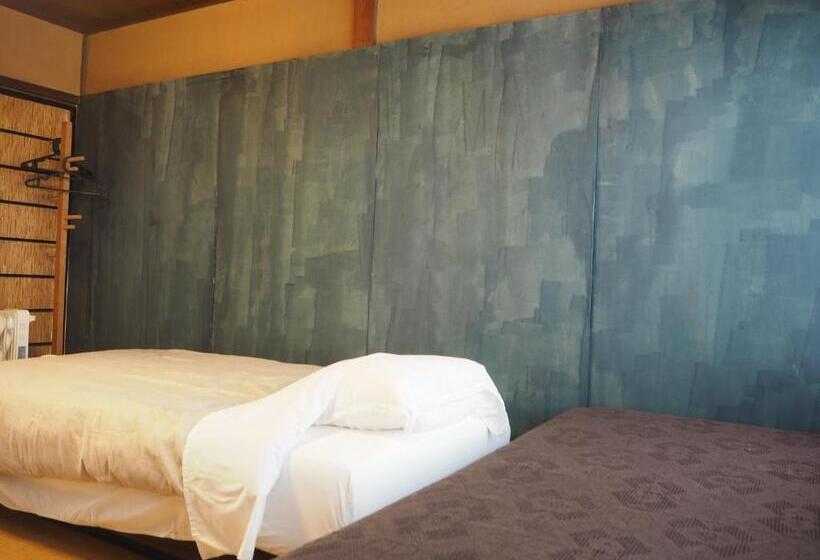 Номер Стандарт Трехместный, Guest House Suetugu