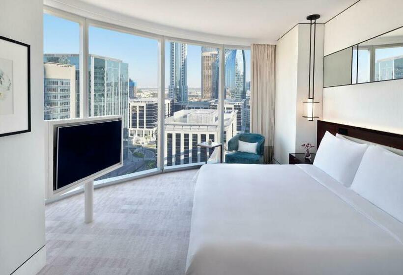 高级客房, Address Sky View