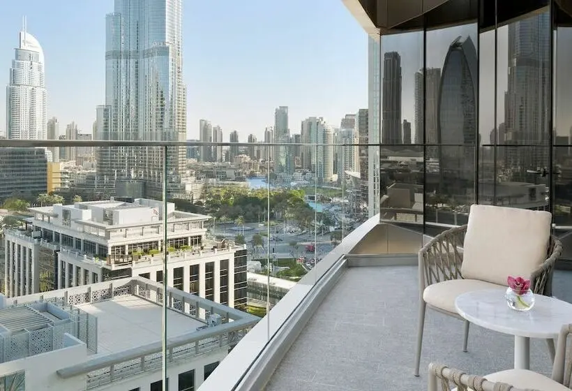 Club Room with Views