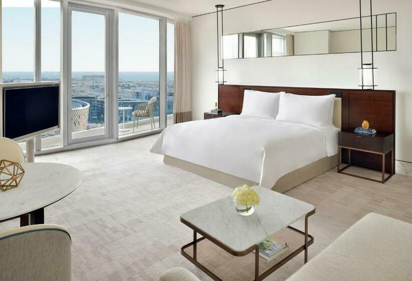 小型套房, Address Sky View