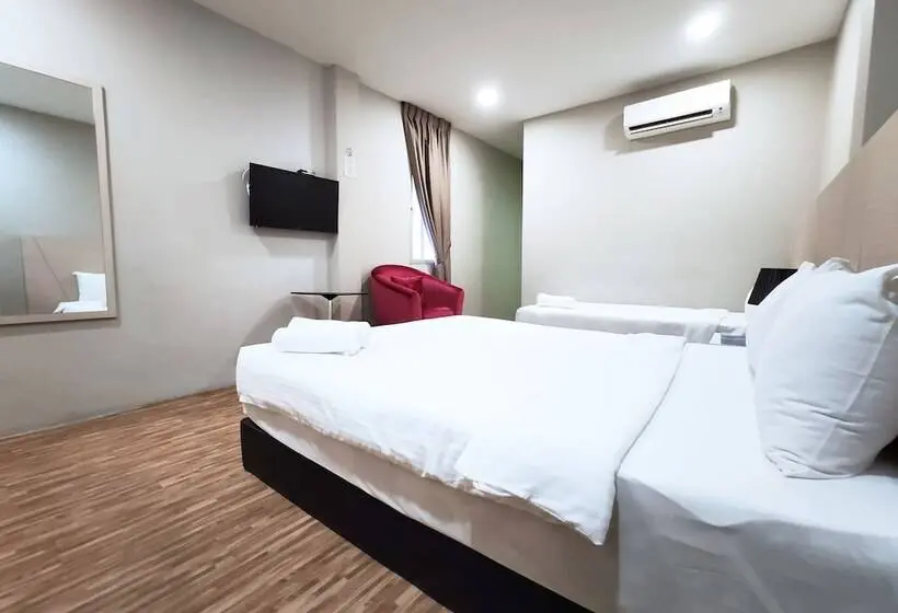 اتاق خانوادگی, Princess Hotel Pontian