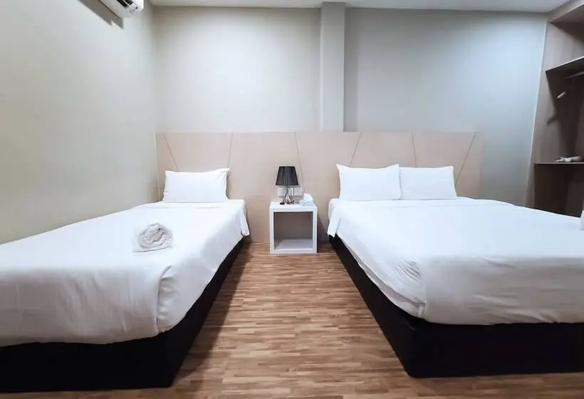 اتاق خانوادگی, Princess Hotel Pontian