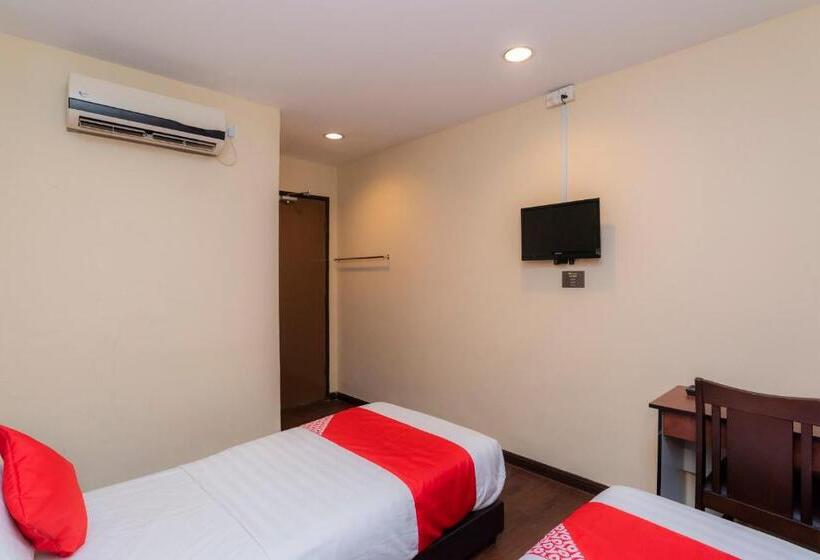 اتاق لوکس, 98 Hotel By Oyo Rooms