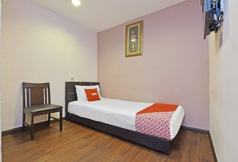 اتاق لوکس یک تخته, 98 Hotel By Oyo Rooms