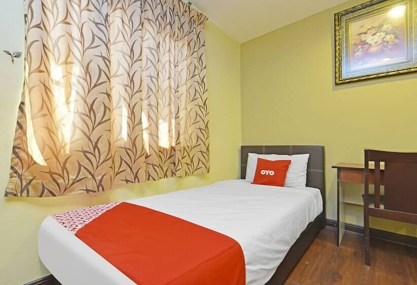 اتاق لوکس, 98 Hotel By Oyo Rooms