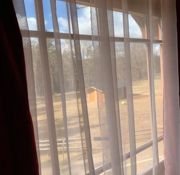 اتاق استاندارد با چشم‌انداز, Rakši