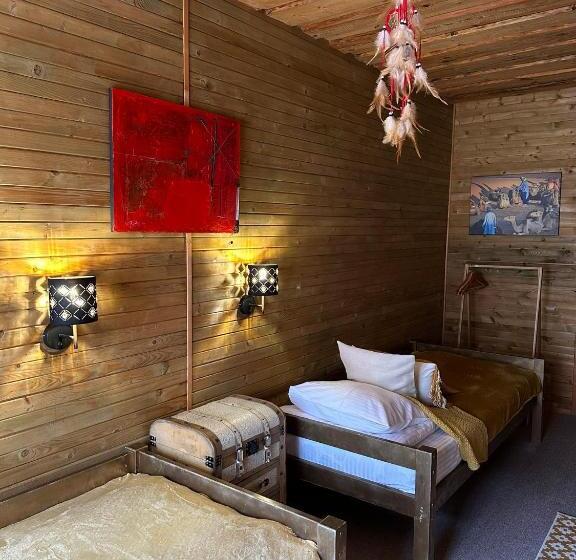 اتاق استاندارد با چشم‌انداز, Rakši