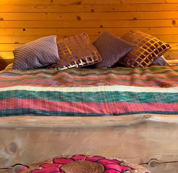 اتاق اکونومی, Rakši