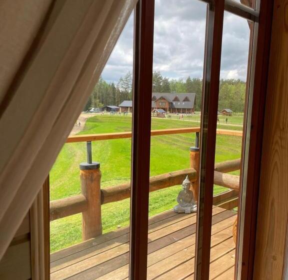 آپارتمان 3 خوابه, Rakši