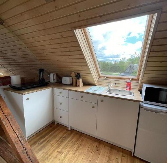 آپارتمان 3 خوابه, Rakši