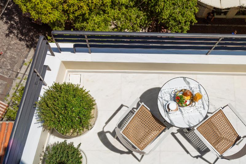 스위트, Athenian Foss