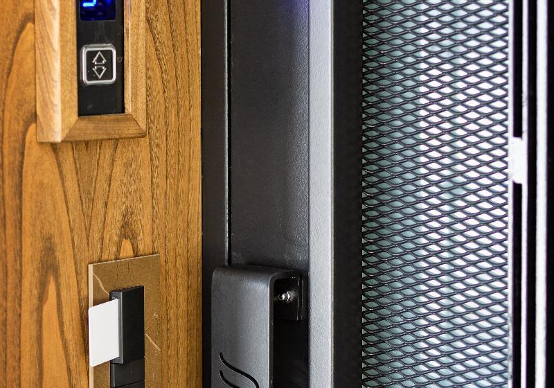 스위트, Athenian Foss