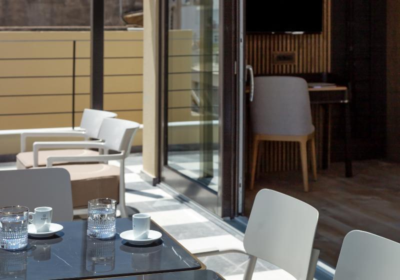 스위트, Athenian Foss