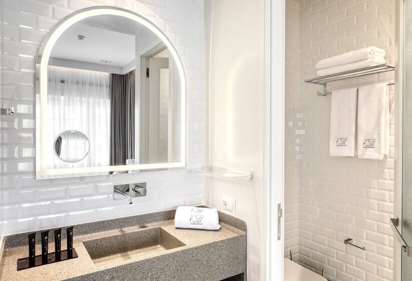 스위트, Athenian Foss