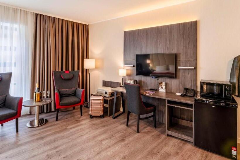 4인용 스탠다드 룸, Plaza Premium Den Haag City Center