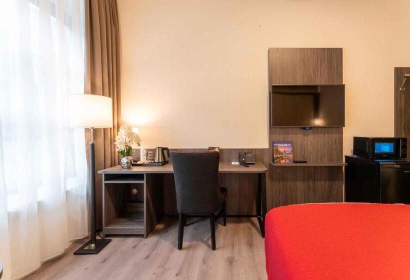 Номер Комфорт, Plaza Premium Den Haag City Center