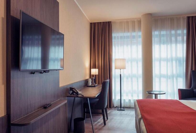 Номер Комфорт, Plaza Premium Den Haag City Center
