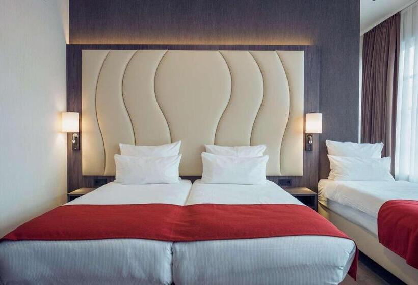 스탠다드 트리플 룸, Plaza Premium Den Haag City Center