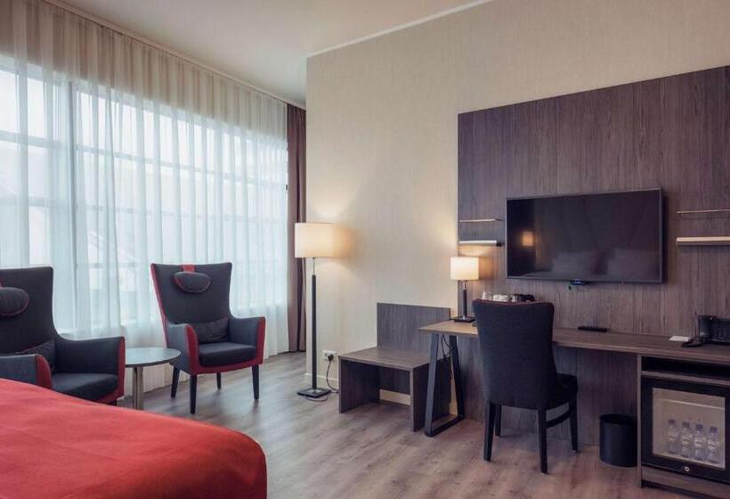 Четырехместный Номер Стандарт, Plaza Premium Den Haag City Center