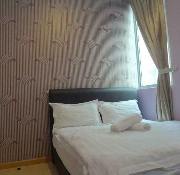 جناح ديلوكس, Comma