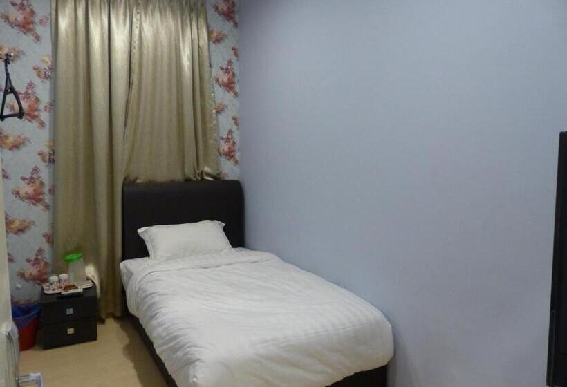 غرفة ديلوكس فردية, Comma