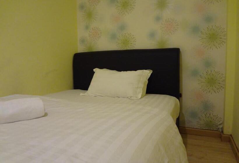 غرفة ديلوكس فردية, Comma