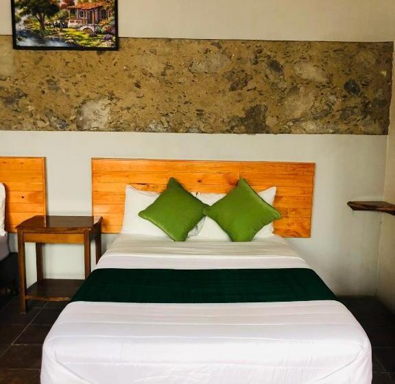 标准三人间, Ex Hacienda El Molino