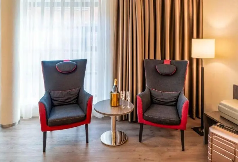 スタンダード４人部屋, Plaza Premium Den Haag City Center