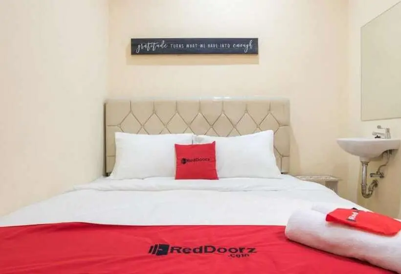 スタンダードルーム, Reddoorz At Tebet Barat 2