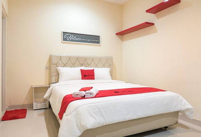 Номер Стандарт, Reddoorz At Tebet Barat 2