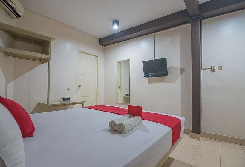 豪华房间, Reddoorz Plus Near Museum Geologi Bandung