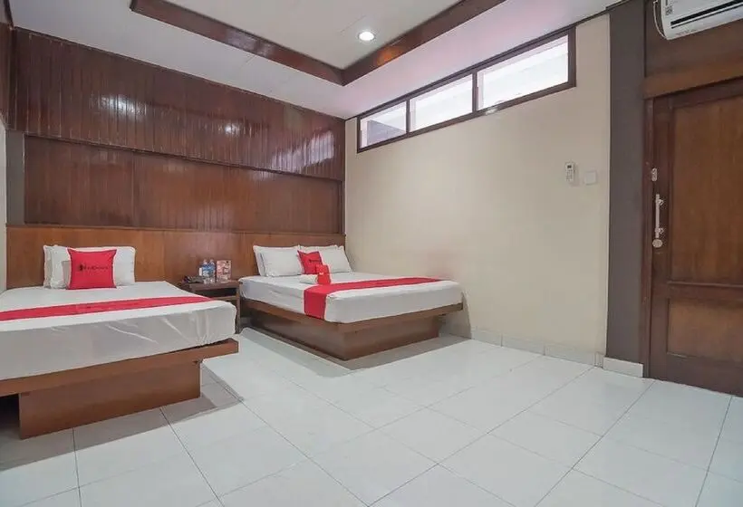 ファミリールーム, Reddoorz Plus Near Museum Geologi Bandung