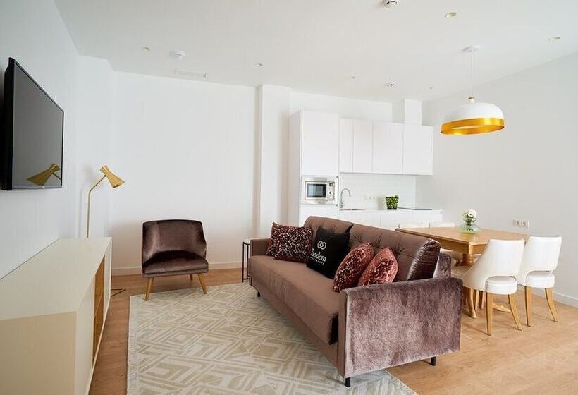 آپارتمان داخلی 2 خوابه, Tandem El Patio