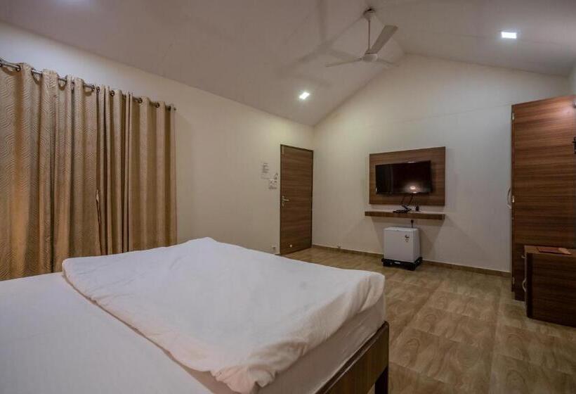 کابین, Green Velvet Resort Near Pawna Lake