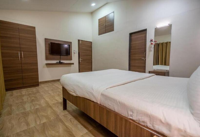 3 Sovrums Villa, Green Velvet Resort Near Pawna Lake