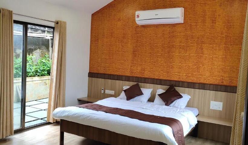 Stuga, Green Velvet Resort Near Pawna Lake