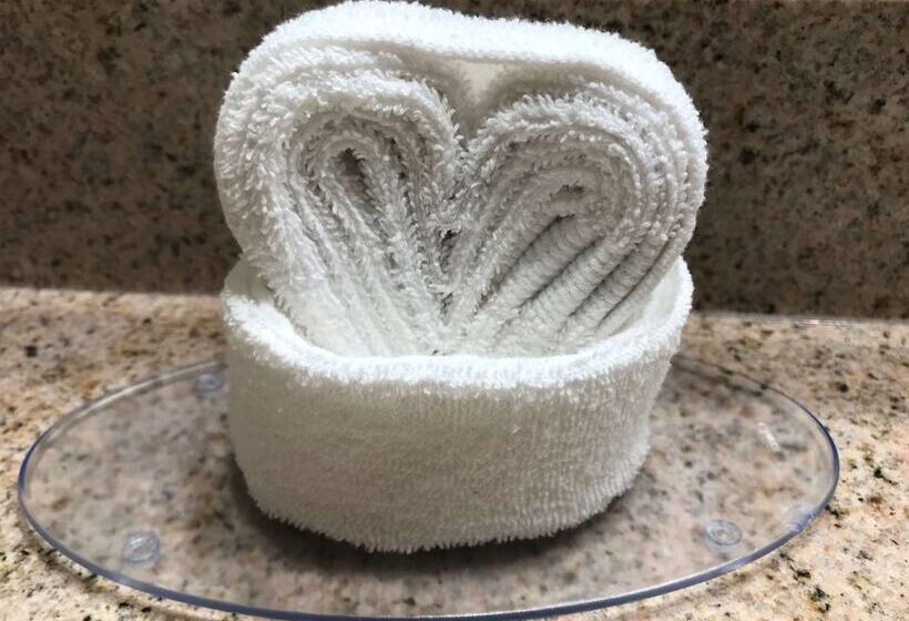 جناح, Best Western Inn & Suites Monroe