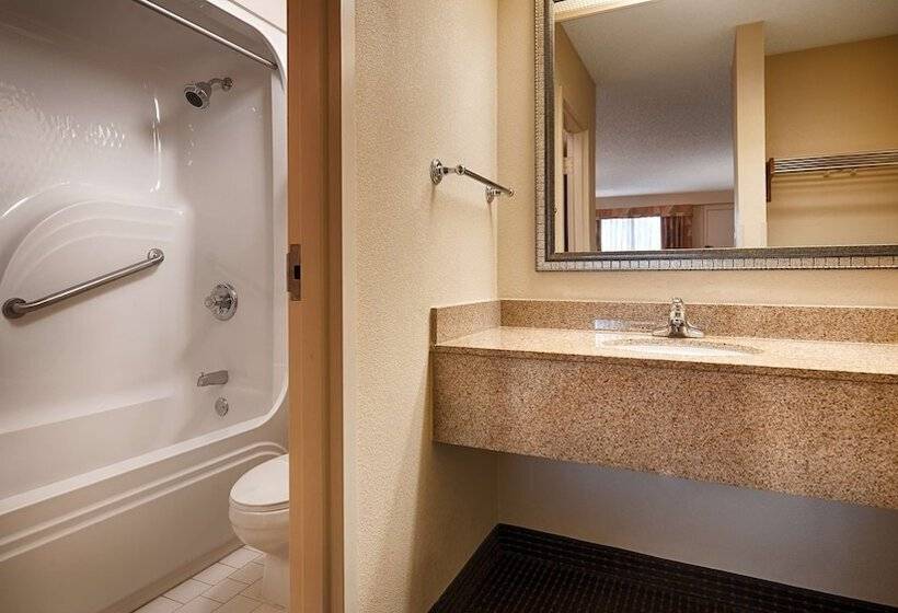 جناح, Best Western Inn & Suites Monroe