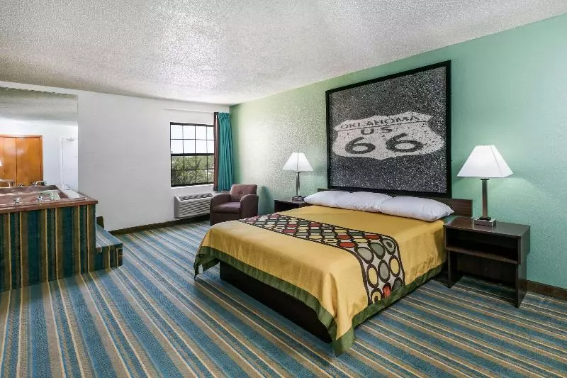 キングサイズベッドのスタンダードルーム, Best Western Luxbury Inn Fort Wayne